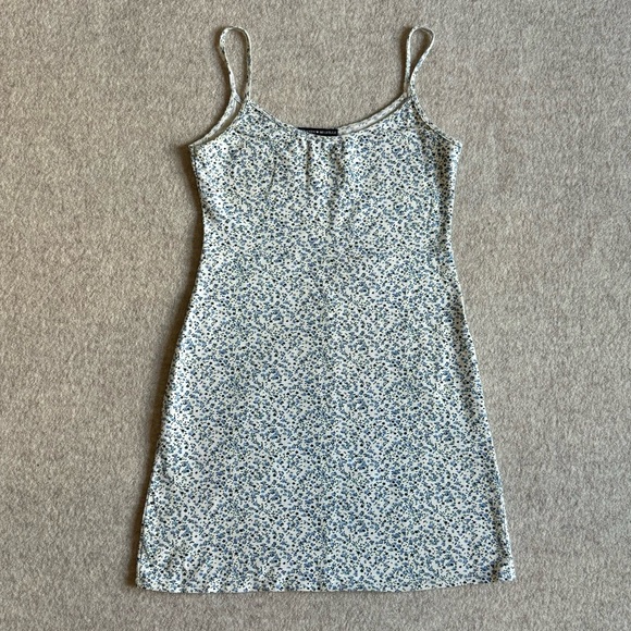 brandy melville blue and white floral dress Colleen Floral Slip Dress